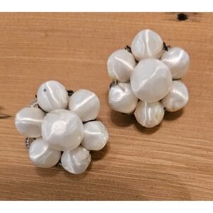 Vintage Japan Clip on Earrings White and‎ Silver Cluster Bead - Very Nice!